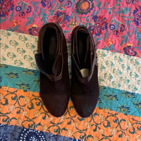 Adorable Rag & Bone booties - Picture 2 of 7